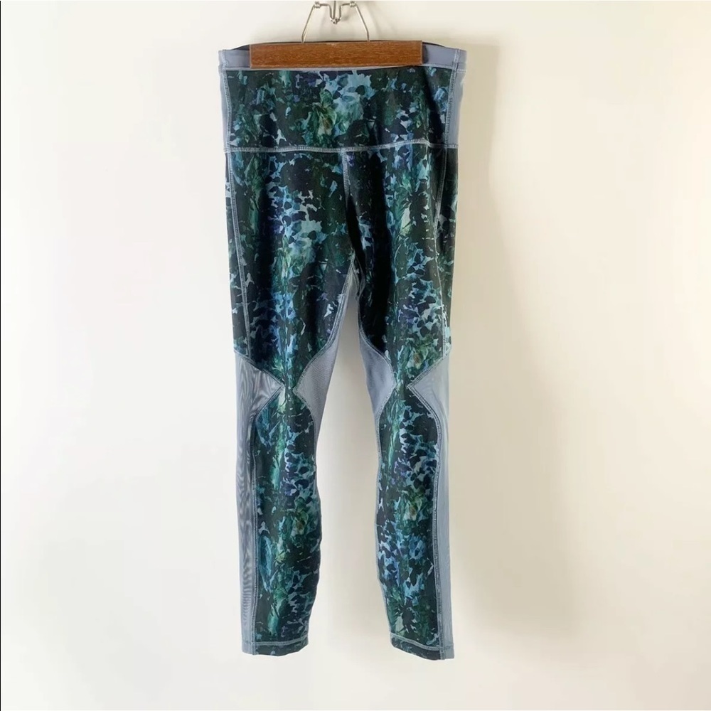 Lululemon Running In The City 7/8 Tight Floral 6 - Picture 8 of 8